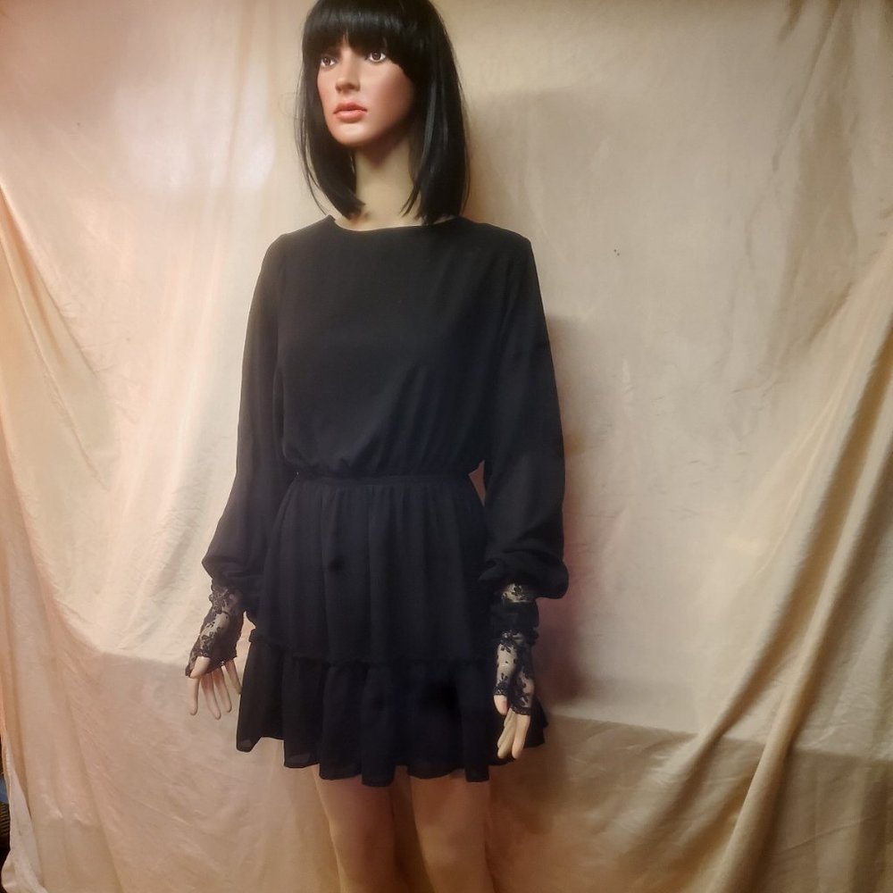 Elegant Black Lace Trim Dress